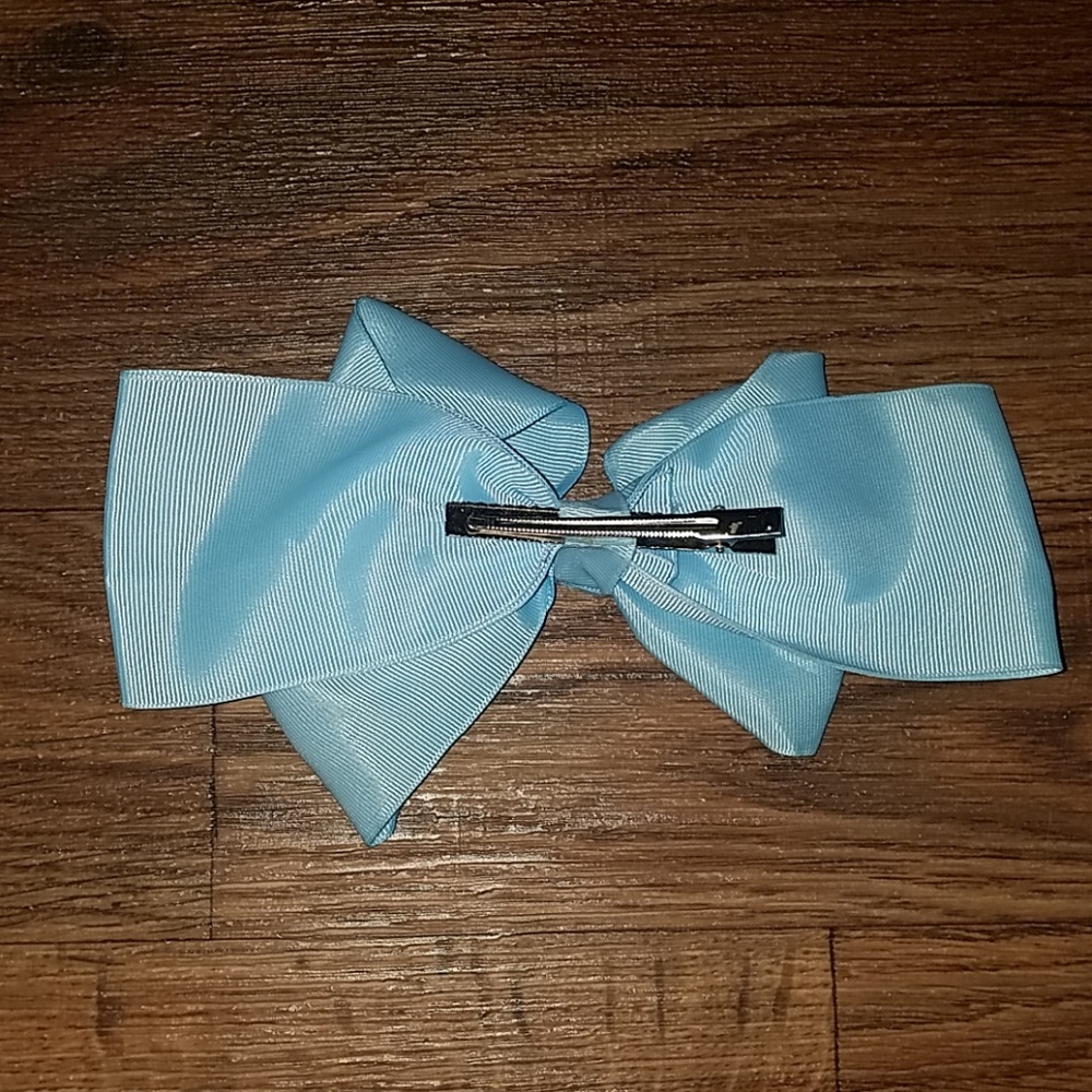 Blue bow - Picture 2 of 2